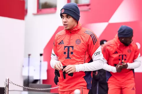 بعد غياب 164 يوماً.. موسيالا يعود إلى تدريبات بايرن ميونخ